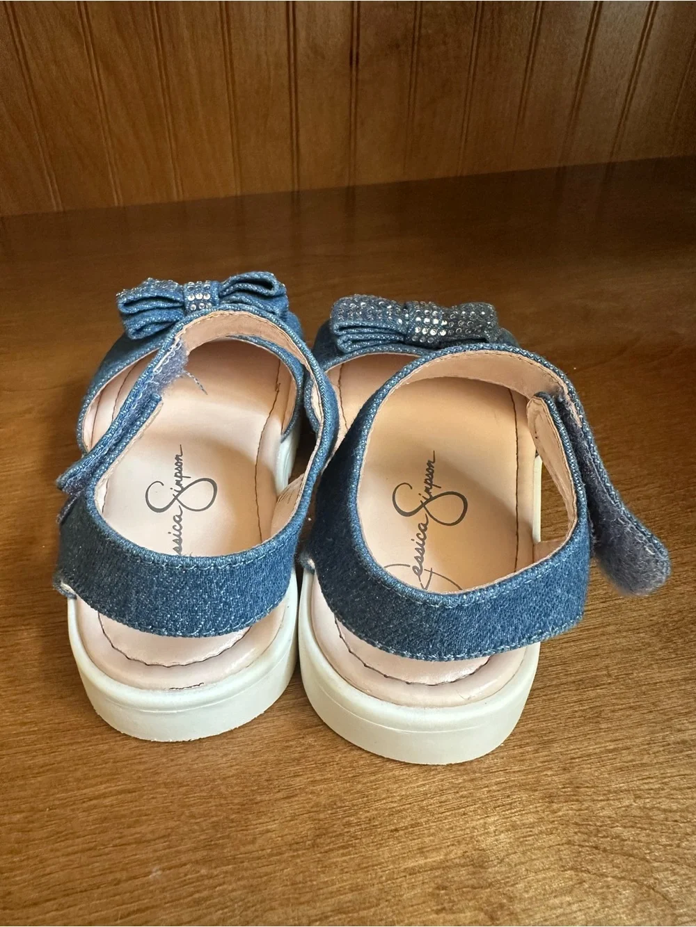 Bundle Girls Size 6 & 7 Crocs Jessica Simpson Sandal Old Navy Flat Carter Boots